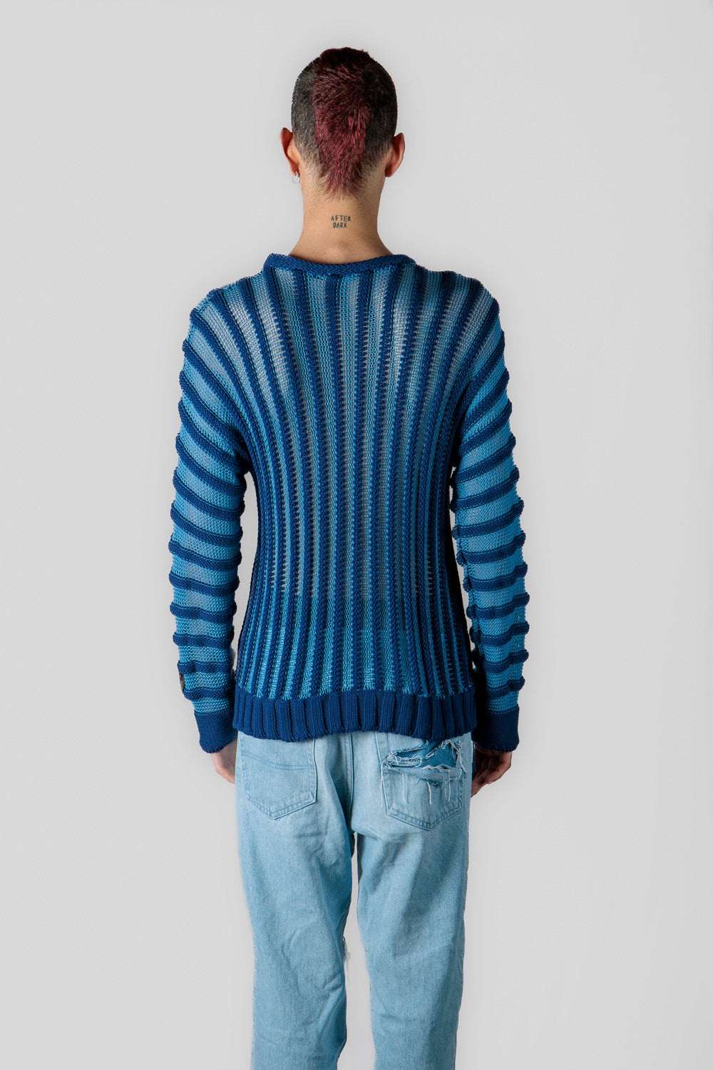 Embossed striped knit top - blue
