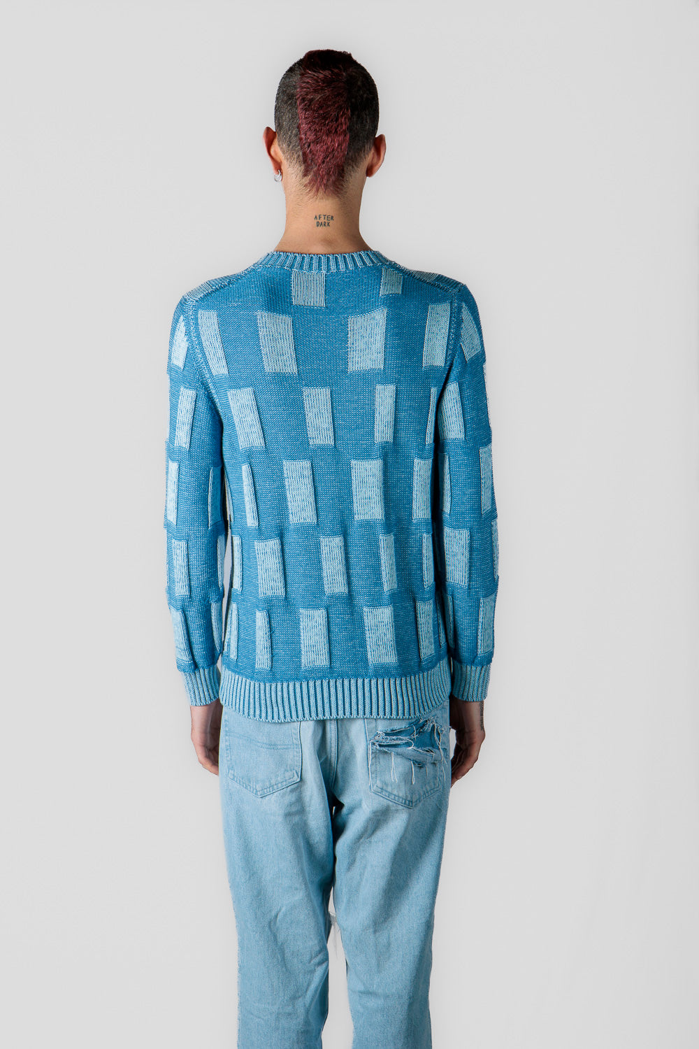 Crewneck sweater - blue square details