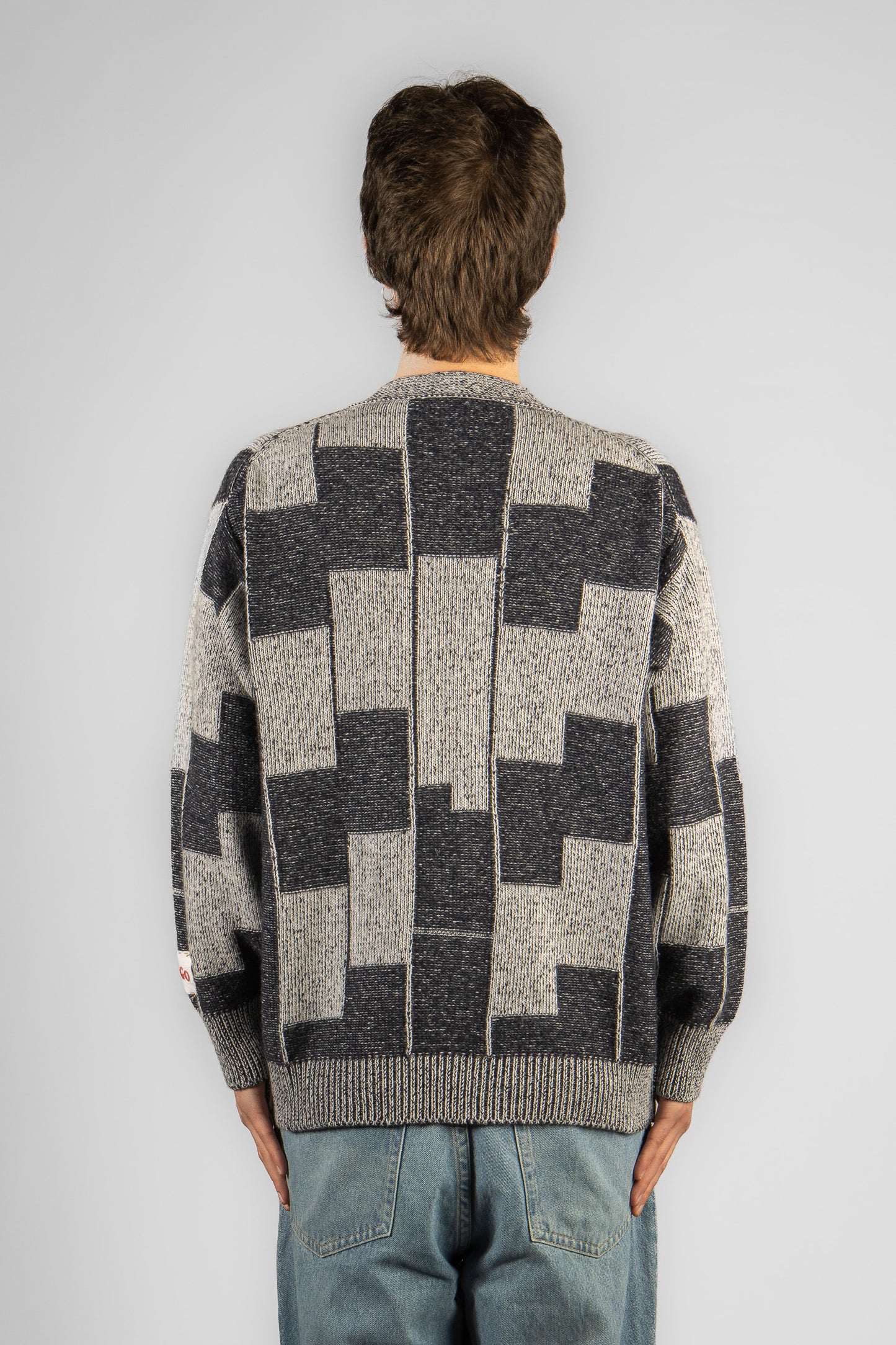 Man's V-neck cardigan -Vanisé knitting