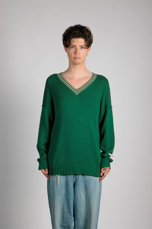 Man's V-Neck Sweater w/contrast